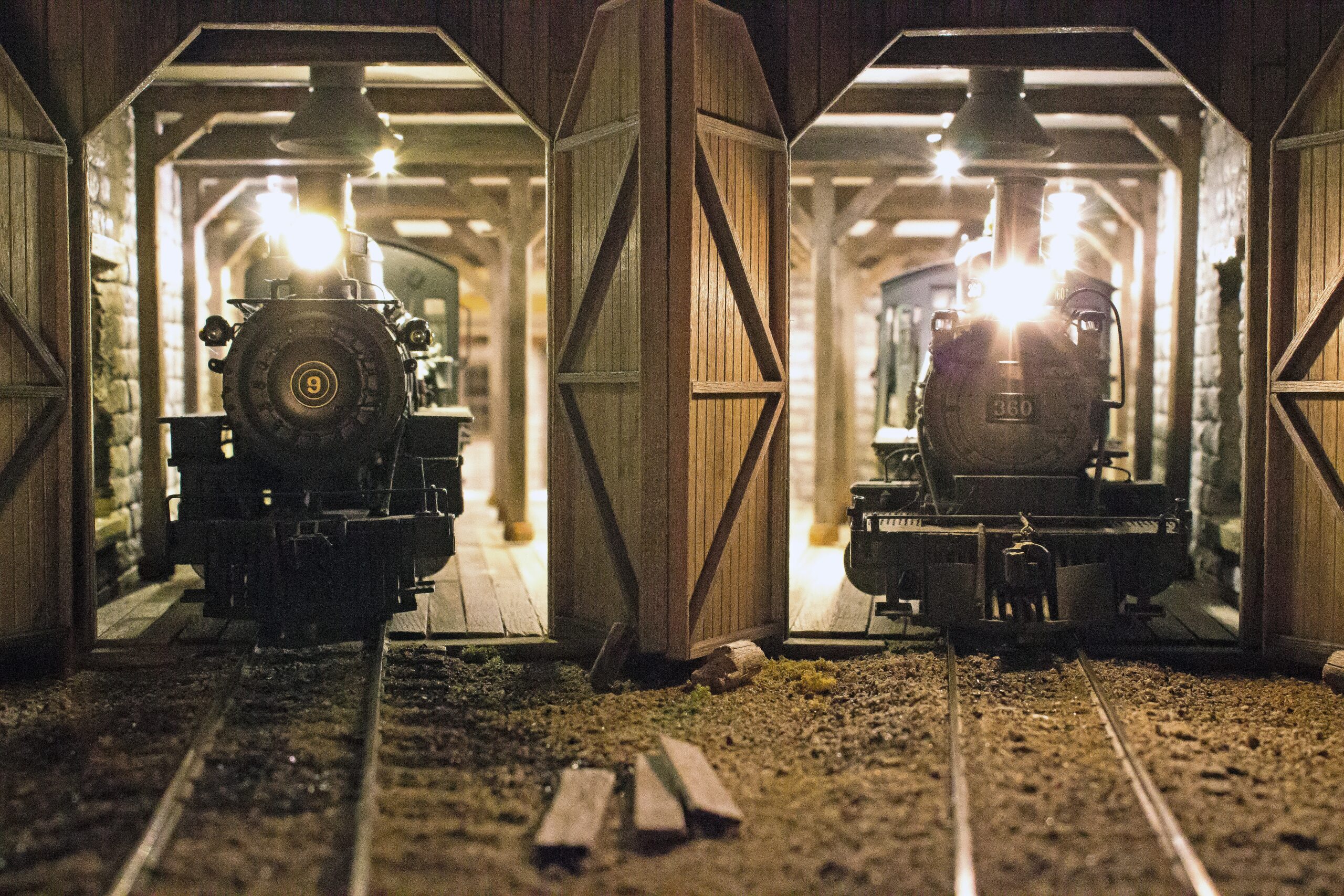 Eureka Engine Shed at Night – Peter Jackson|Photo Gallery