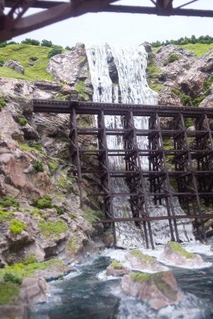 Jollifees Jump bridges – Tony Mikolaj|Diamond Valley Lines