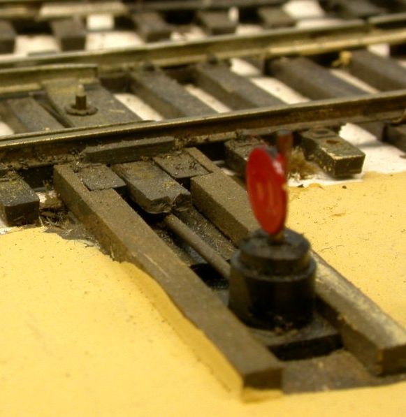 National Model Railroad Association|New Approach to Turnout Throws