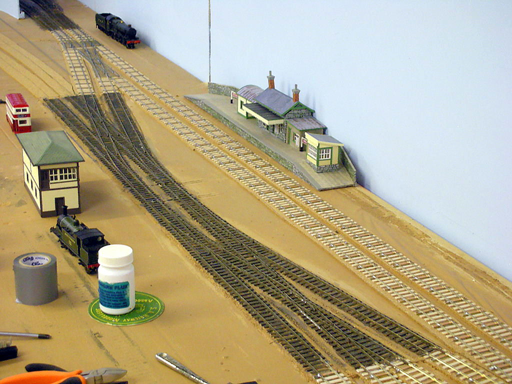 National Model Railroad Association|Ron Solly’s New OO scale – GWR Layout with DCC