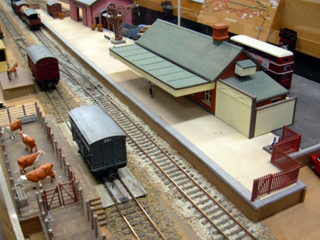 Image Name|Ron Solly’s New OO scale – GWR Layout with DCC
