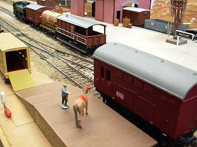 dscn1082|Ron Solly’s New OO scale – GWR Layout with DCC