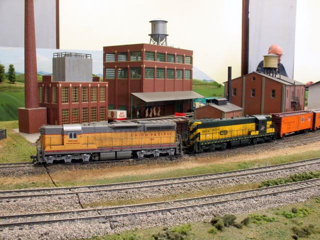 UP Train on the club’s HO – DCC layout|Hills District MRC