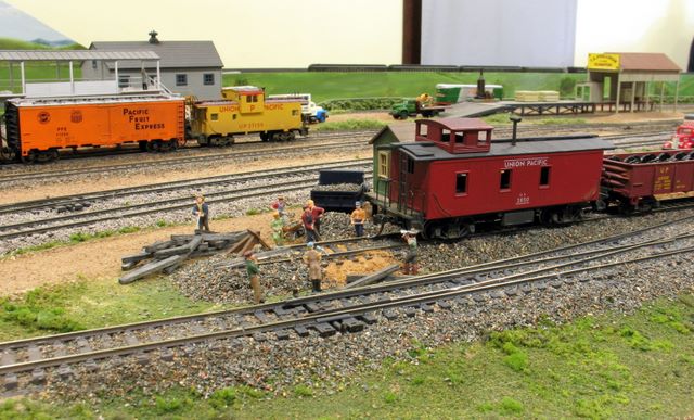 Replacing the end of track bumper on the HO Layout|Hills District MRC