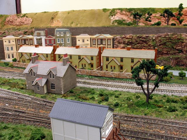 The Old Enlish OO scale layout|Hills District MRC