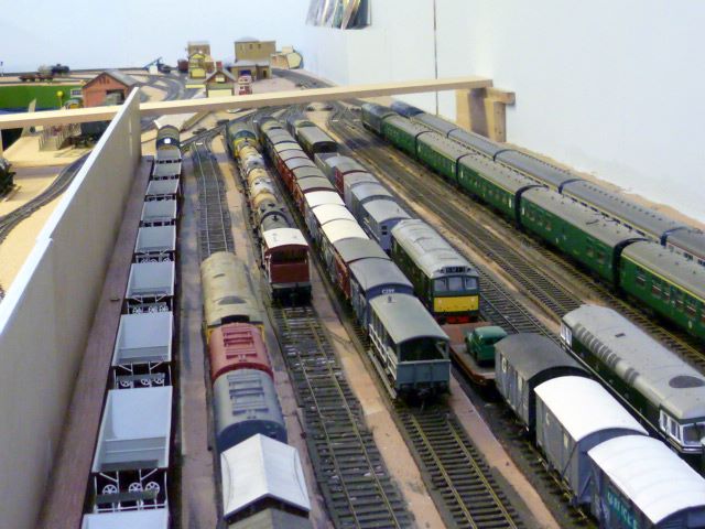 p1000519|Ron Solly’s New OO scale – GWR Layout with DCC