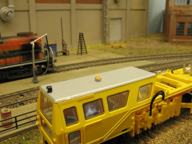 National Model Railroad Association | Bachmann Tamper - DCC with lights