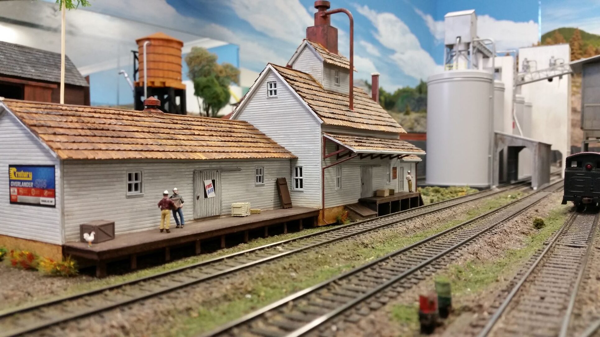 Red River HO Grain Silo _ Flower Mills 1 – David Whibley|NMRA Photo Gallery